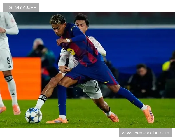 巴萨对阵法兰克福战术复盘：高压逼抢与定位球制胜