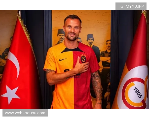 小杉启太加盟法兰克福，19岁左后卫获评长友佑都模板